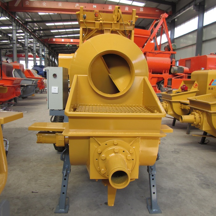 Betoniera Autocaricante con Po - Concrete Mixer Small recensione e prezzo